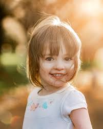 Tami Reich's Instagram, Twitter & Facebook