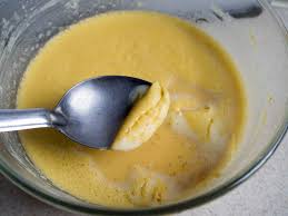 Ecco come si fa la farinata di ceci, un ricetta tradizionale della cucina ligure, semplice e veloce da preparare. Farinata Di Ceci Ricetta Dissapore