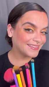 Create electrifying, evening looks. ⚡🌈 Follow along as professional makeup  artist Rachel Rose Mazza @lipstickbiddies shows us how to create an evening  look with the MŌDA Totally Electric Full Face 8pc ...