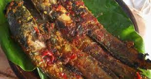 Kamu dapat mengikuti cara membuat ikan lele bakar bumbu kuning dari sajian sedap berikut. 19 Resep Lele Bakar Bumbu Padang Enak Dan Sederhana Ala Rumahan Cookpad