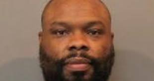 Defendant in murder case leaves jail again after posting bond in new fraud  cases