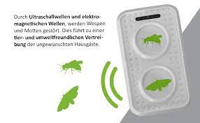 Waspinator is a wasp repellent which creates a wasp free area zone anywhere you use it, indoors or outdoors, large enough to eat, drink, socialize benefits: Isotronic Wasp Protection Wasp Repellent Wasps Moths Repellent With Ultrasonic And Alternating Frequency Moth Protection Pack Of 1 Amazon De Garden