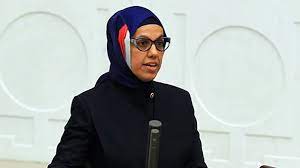 Merve kavakçı ile ilgili tüm video, fotoğraf ve haberler hürriyet'te. Merve Kavakci Nin Kizi Mariam Kavakci Nin Cumhurbaskani Danismani Olmasi Sosyal Medyanin Gundeminde Onedio Com