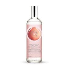 Brume Corporelle Pamplemousse Rose 10 Euros Et Moins The Body Shop Vaporisateur Corporel Produits De Beaute