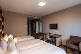 The centre of amsterdam is within 5 km of the hotel, and anne frank house is about 4 km away. Xo Hotels Blue Square Amsterdam Updated 2021 Prices