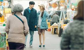 Top star couple is born. Lee Dong Wook And Yoo In Na Are Lovey Dovey During Their Date In Touch Your Heart Soompi