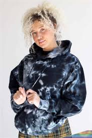 Black And White Tie Dye Hoodie Diy May 3 2020 Black And White Tie Dye Hoodie Ragstock In 2020 Tie Dye Outfits Tie Dye Hoodie Tie Dye Diy