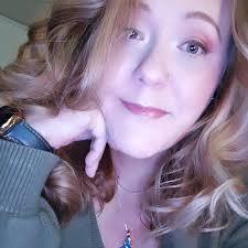 What is a good gift to give a teenager for Christmas?