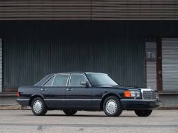 The Mercedes Benz W126 Is A Series Of Flagship Vehicles Produced Between 1979 And 1991 Previously Underappreciated These Cars Are Benz Mercedes Mercedes Benz