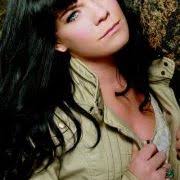 Ali Grant-Shoemaker (alinicolegrant)