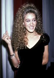Sarah jessica parker talks hair color, nails, fragrance and more! Sarah Jessica Parker S Naturally Curly Hair In 1985 Glamour