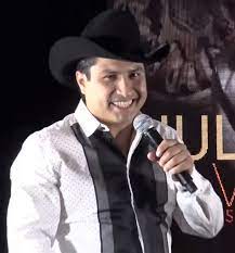 Julio cesar álvarez montelongo mejor conocido como julion alvarez es un joven nacido el 11 de abril de 1983 en un pueblito llamado benito juárez municipio de la concordia en el estado de. Julion Alvarez Wikipedia