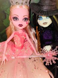 Please don't hate if you don't like G3 I re-arranged my dolls today I don't  have so many yet but I'm hoping to get many more