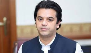 Another blow to Imran Khan, Usman Dar quits PTI, politics