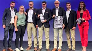 Vezi profilurile persoanelor care poartă numele de alina zacher. Vaderstad Erhalt Auszeichnung Machine Of The Year 2020 Zur Agritechnica