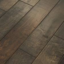 Shaw 4 94 In Prefinished Quarry Engineered Maple Hardwood Flooring 15 9 Sq Ft Engineered Hardwood Flooring Engineered Hardwood Maple Hardwood Floors