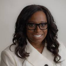 Congratulations to Janelle Harvey, Operations Manager, and Martin Lara,  Personal Service Manager, for graduating from Western CUNA Management  School!