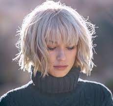 Pin By Ginesa De On Hair Latest Bob Hairstyles Short Layered Bob Hairstyles Messy Bob Haircut