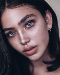 Black Hair Hazel Eyes Freckles Natural Makeup Natural Makeup Makeup Looks Natural Eyebrows