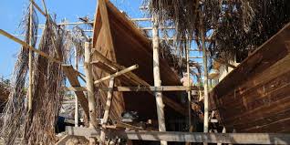 Balapan perahu nelayan yang digelar oleh warga di dermaga bonto bahari, kecamatan bontoa, maros, sulawesi selatan berlangsung seru. Mendekati Tanah Kelahiran Pelaut Ulung Di Bulukumba