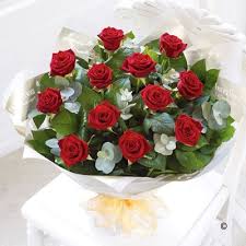 Many Florists In Dublin Sell Beautiful Flower Arrangements But Jennas Flowers Is Dedicated To Giving Customers In 2020 Flowers Delivered Red Flowers Birthday Flowers