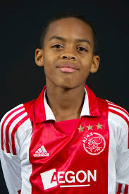 Enjoy your birthday, Ryan! ♥️