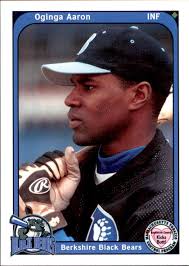 2002 Berkshire Black Bears Warning Track #23 Oginga Aaron Irvine California  Card