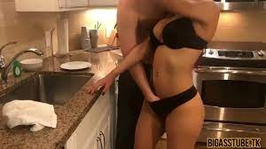 Hot Young Housewife Sucks Dick In Kitchen => Bigasstube.tk - XVIDEOS.COM