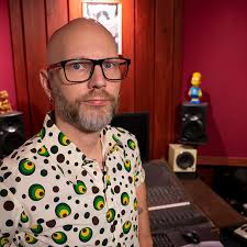 Can I rent a guitar in Hanoi for a week?