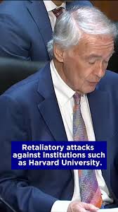 Senator Ed Markey Announces $1.65 Million for a Climate-Resilient Moakley  Park Good morning from South Boston where we are celebrating $1.65 million  secured for a climate-resilient Moakley Park, critical funding that will