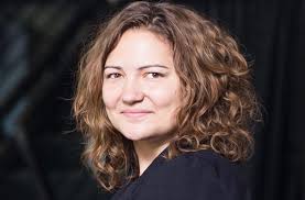 Kara Roschi: Curating a Life