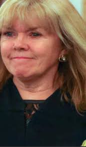 Discussion about a public figure's appearance and behavior