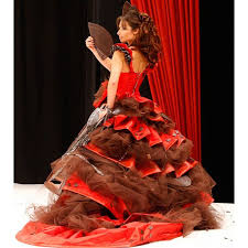 Chocolate Fashion Show Salon Du Chocolat In Paris Chocolate Fashion Fashion Show Fashion