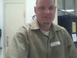 My name is Vy Thanh Vo, I am Asian, 27 years old. I am currently serving  time in FCI Oakdale in Louisiana. I like to work out, play ball when I can,