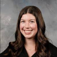 Elise Rush's Instagram, Twitter & Facebook