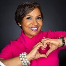 Alison Hintz's Instagram, Twitter & Facebook