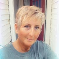 Donna Baugh's Instagram, Twitter & Facebook