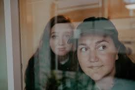 Beth Whitney Contemplates Both Sides of Loneliness with “Moonlight” Video  Premiere