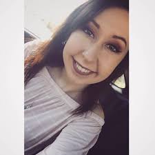 Hey yall just wanted to introduce myself I'm new to the group but I'm Zsa !  Lash tech, hairstylist and Cosmetology student who graduates in March. Also  a Cancer and a whole