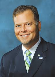 ROXIE'S MEMBER DINING OUTDOOR DINING FAMILY EVENTS