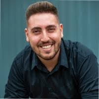 Thomas Campos's Instagram, Twitter & Facebook