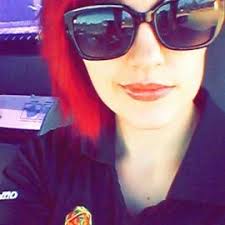 Larissa Baker (ohmyrissaxd)