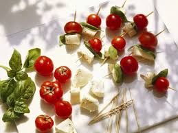 Brochettes De Tomate Et De Mozzarella Recette Aperitif Recettes De Cuisine Recette
