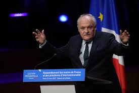 Le point, 03 февраля 2021. Sortie De L Ue Et De L Otan Nationalisations Referendums Les Propositions De Francois Asselineau Liberation