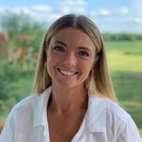 Katie Pusateri's Instagram, Twitter & Facebook