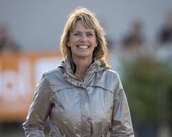 Find the perfect anky van grunsven stock photos and editorial news pictures from getty images. Anky Van Grunsven Hij Moet Het Voor Je Willen Doen Horses Nl