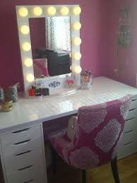 Bedroom Vanity No Mirror New Bedroom Snazzy Makeup Vanity With Drawers And Mirror Beautytutorials Ba In 2020 Bedroom Vanity Set Bedroom Vanity With Lights Vanity Set