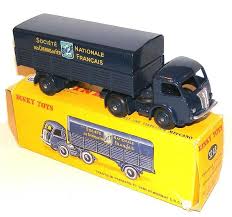 Tracteur Panhard Et Semi Remorque S N C F Petites Voitures Jouet Jouets Anciens