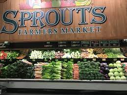 We Visited The Grocery Store Chain That S An Alternative To Whole Foods Here S Why It S Better Sprouts Farmers Market Whole Food Recipes Healthy Travel Snacks