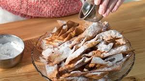 Jeśli zastanawiacie się jak jest tłusty czwartek po angielsku to mamy dla was odpowiedź: Tlusty Czwartek 2021 Kiedy Wypada Prosty Przepis Na Pyszne Paczki